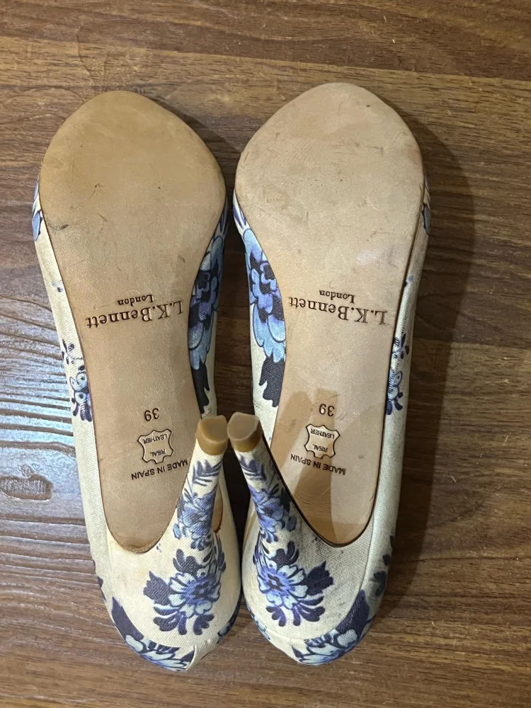 LK Bennett Pumps, size 39, photo 5