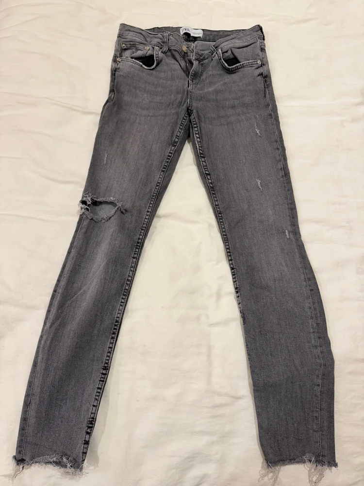 Zara Jeans