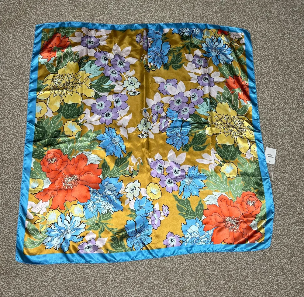 M Milano Scarves, size Other, photo 3