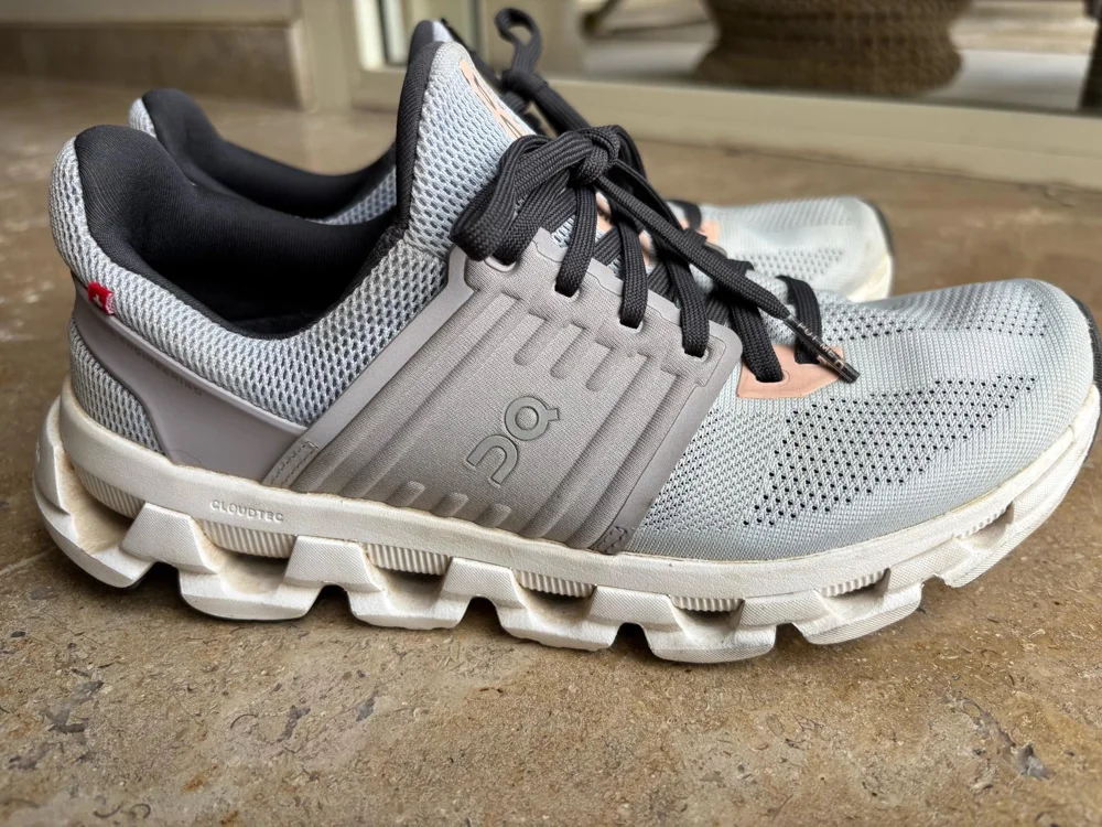 On Cloud Sneakers, size 39, photo 2
