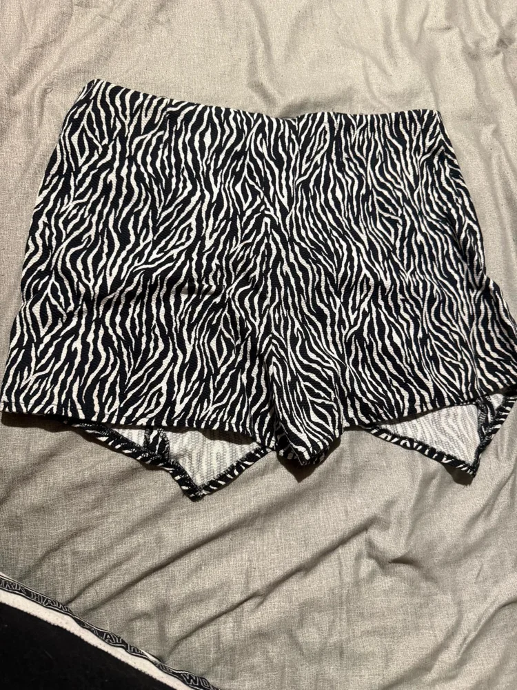 Atmosphere Skorts, size XS / 34 / 6, photo 3