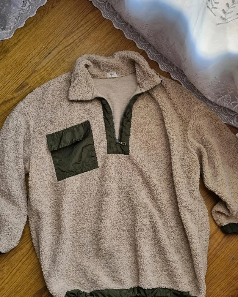 Sweaters & Pullovers