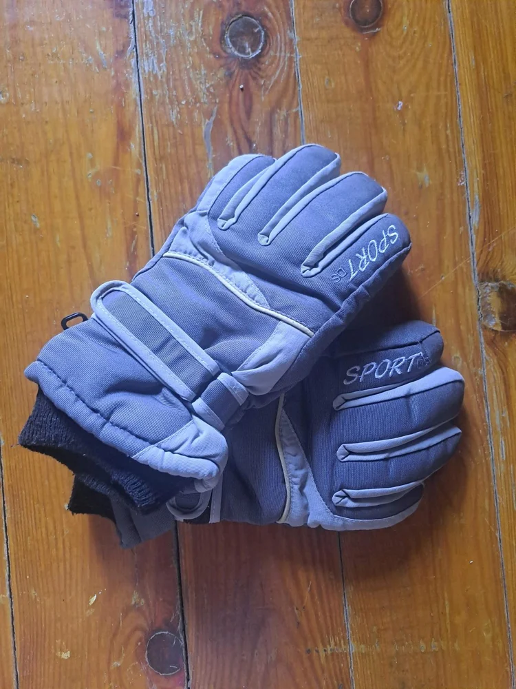 Gloves