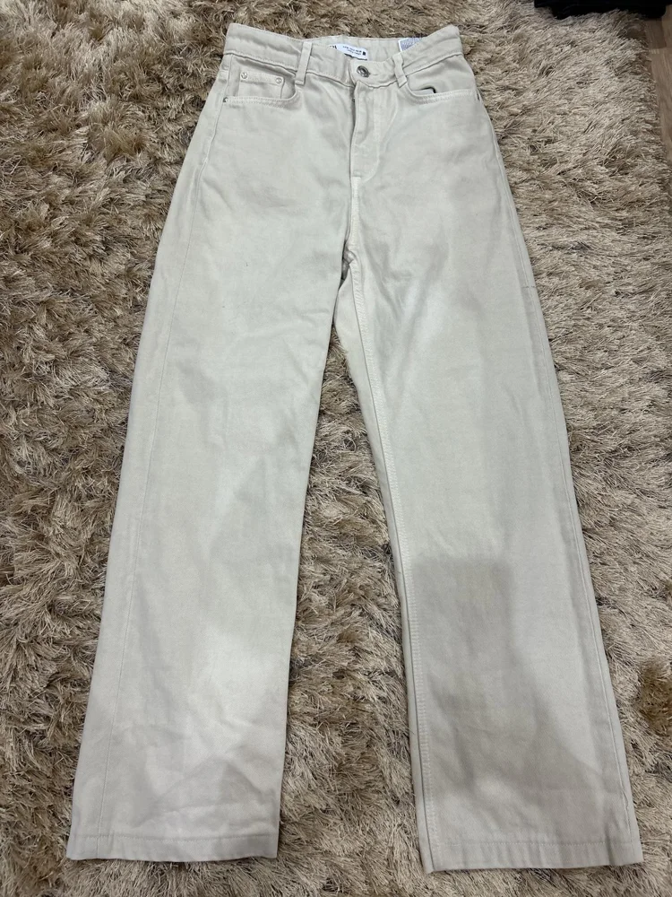 Zara Jeans