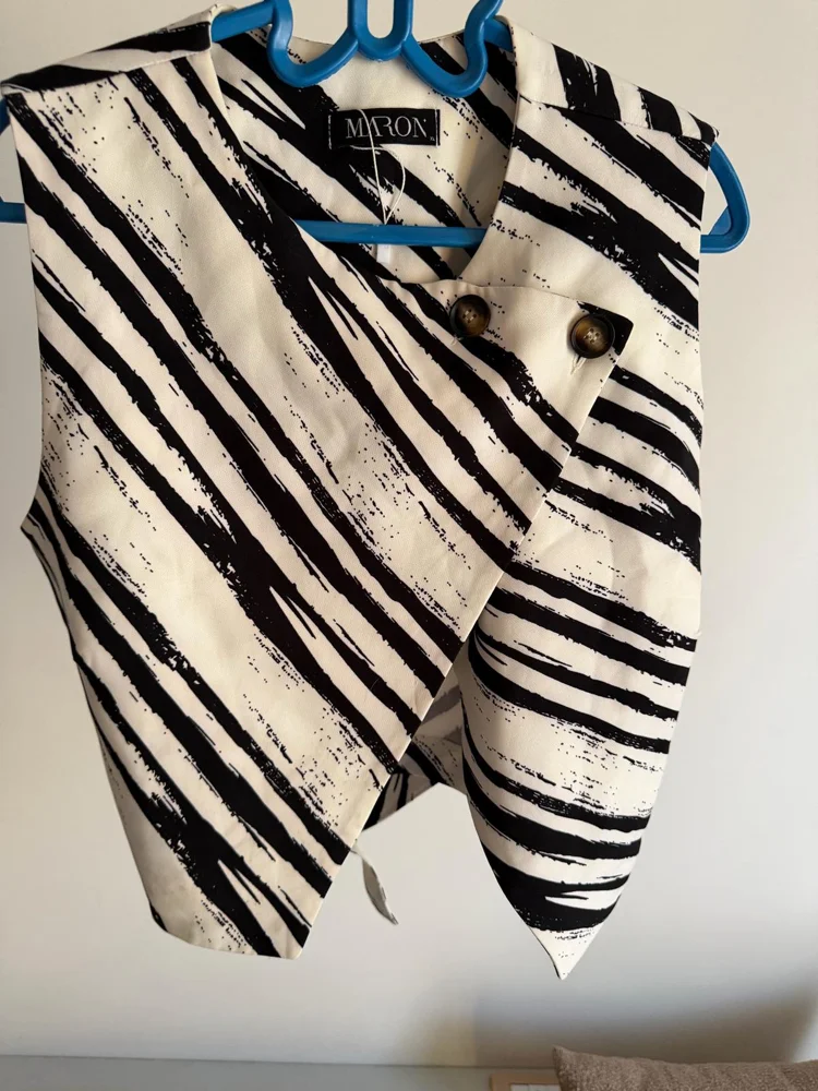 local brands Vests, size XL / 42 / 14, photo 2