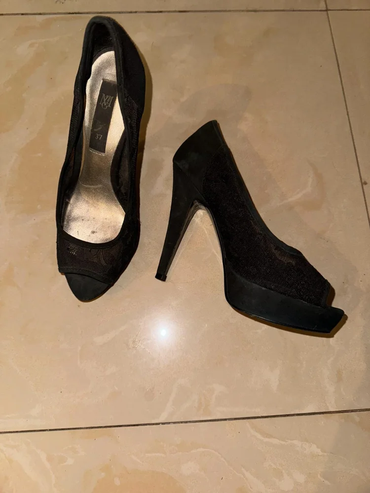 GUESS Stiletto Heels