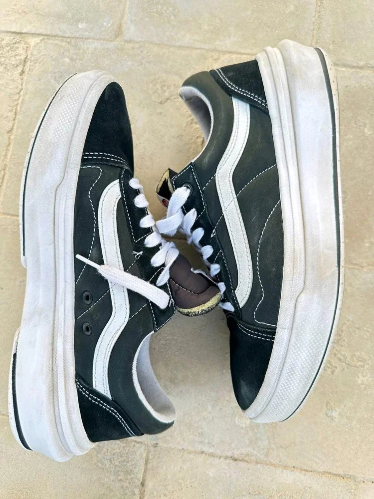 Vans Sneakers