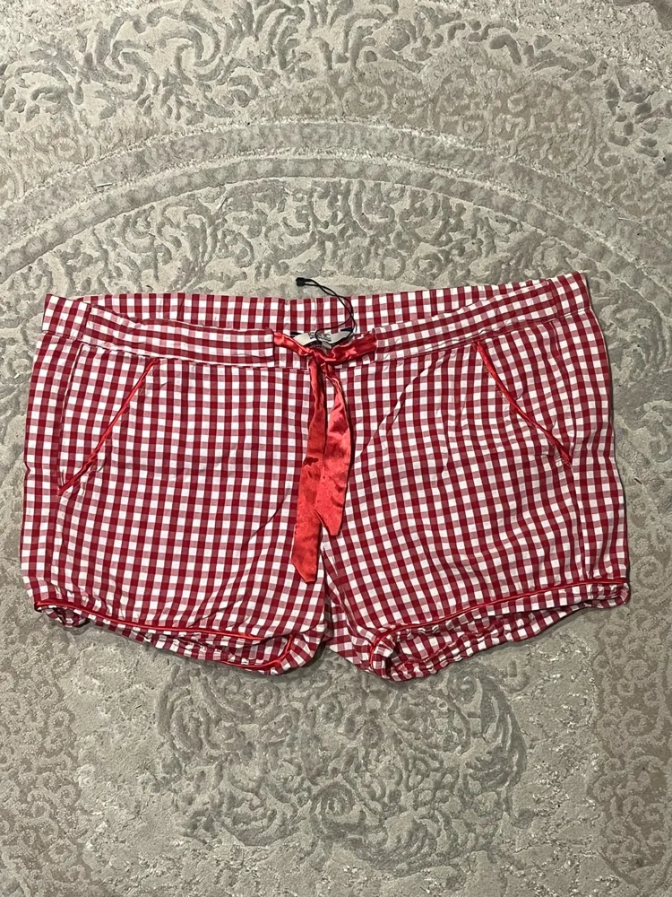 ICONIC Shorts