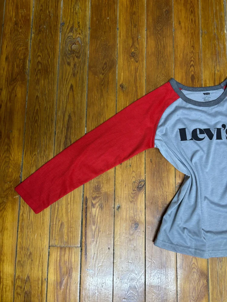 Levi's T-shirts, size XXS / 32 / 4, photo 2