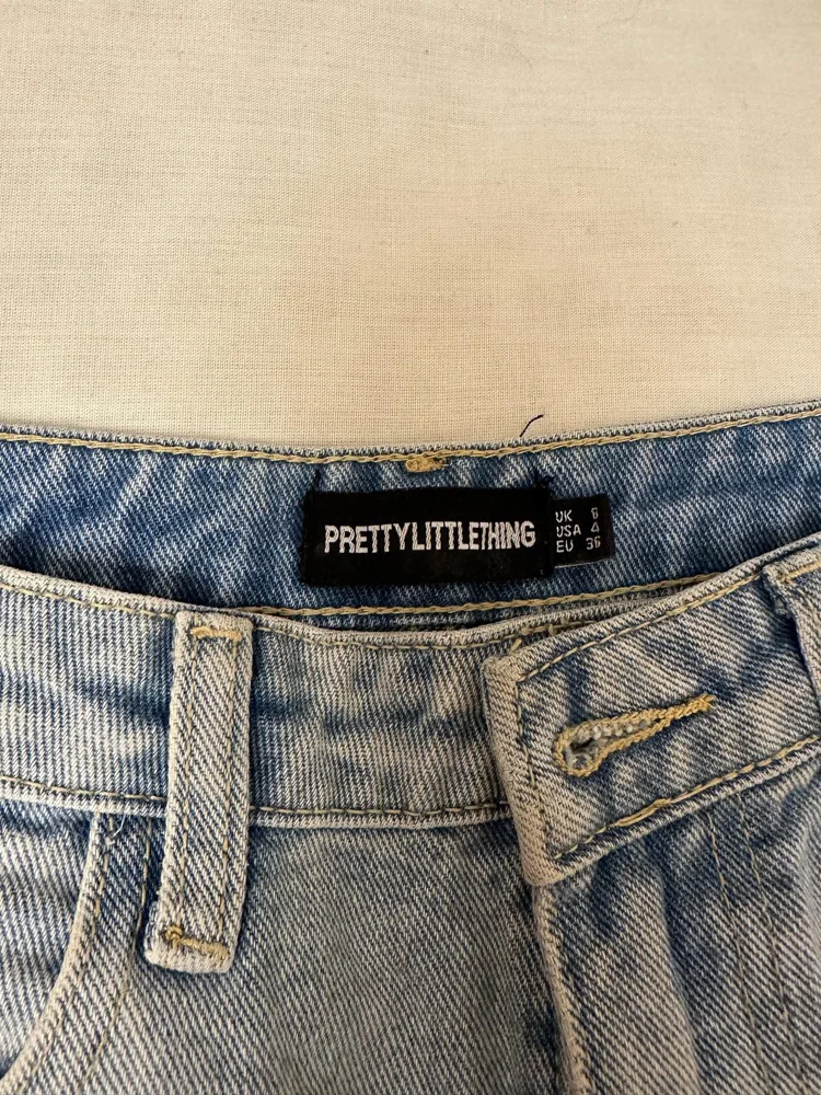 PrettyLittleThing Shorts, size XS / 34 / 6, photo 2