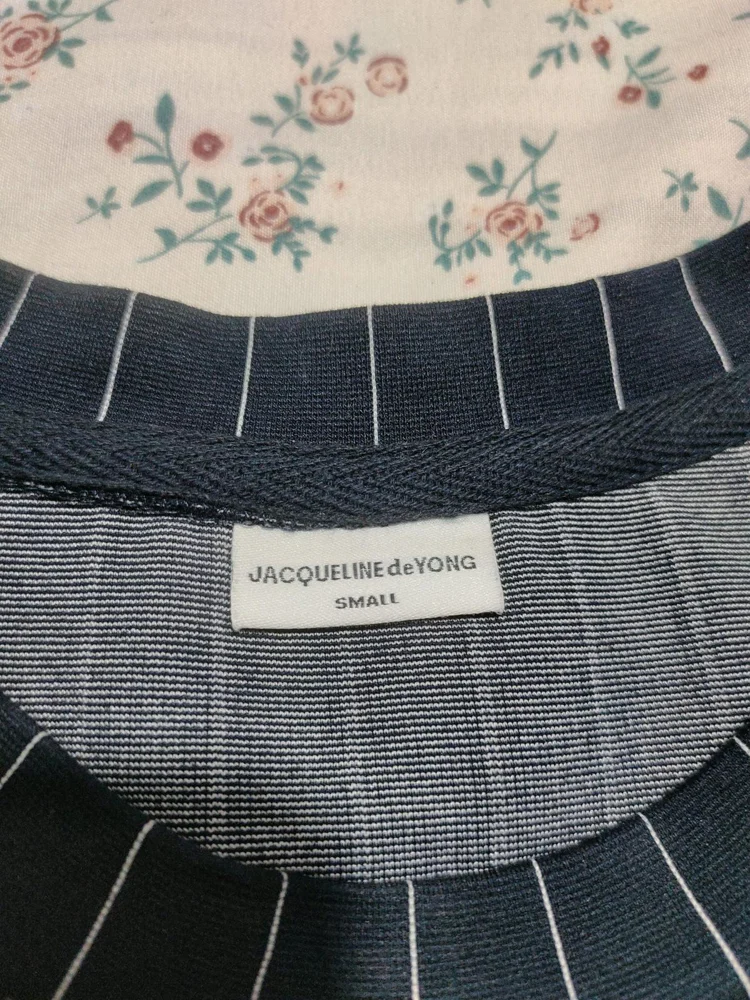 Jacqueline de Yong T-shirts, size S, photo 3