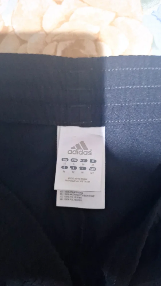 adidas Shorts, size M, photo 2