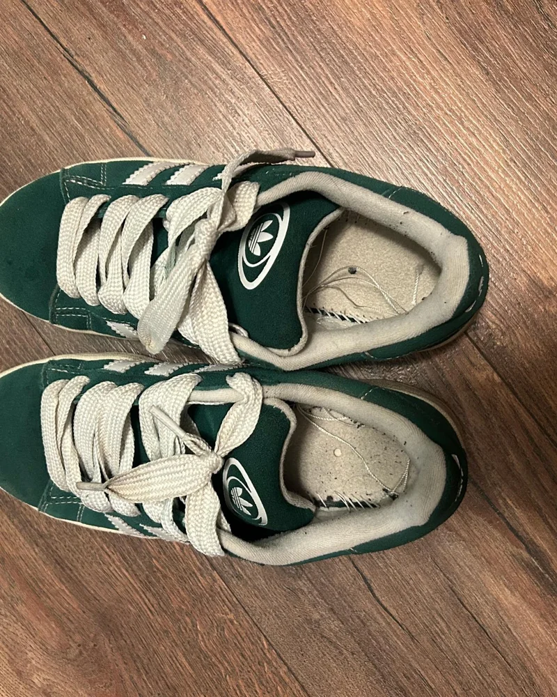 adidas Sneakers