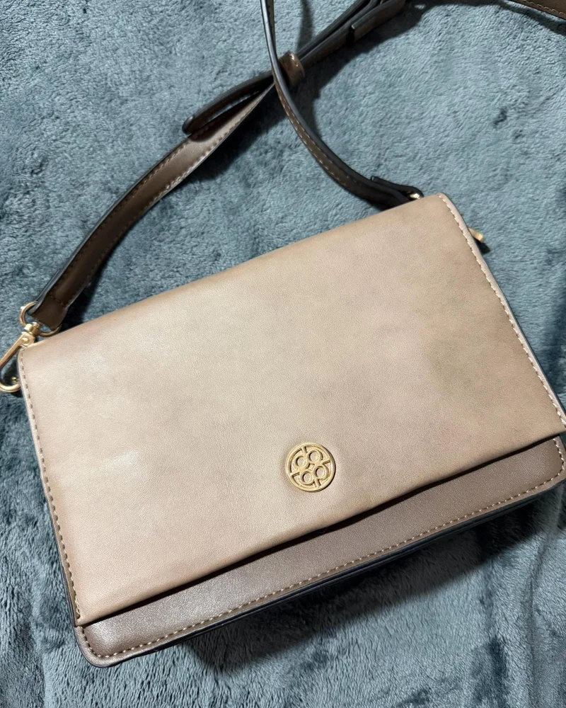 deja vu Cross-Body Bag