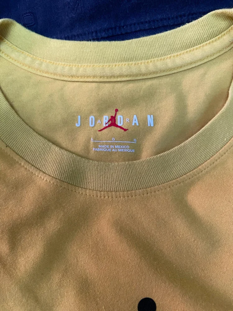 Air Jordan T-shirts, size L, photo 4