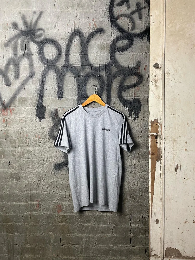 adidas T-shirts, size M, photo 3