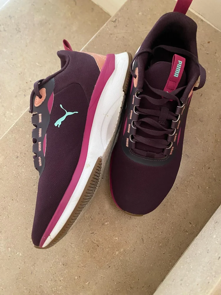 Puma Sneakers