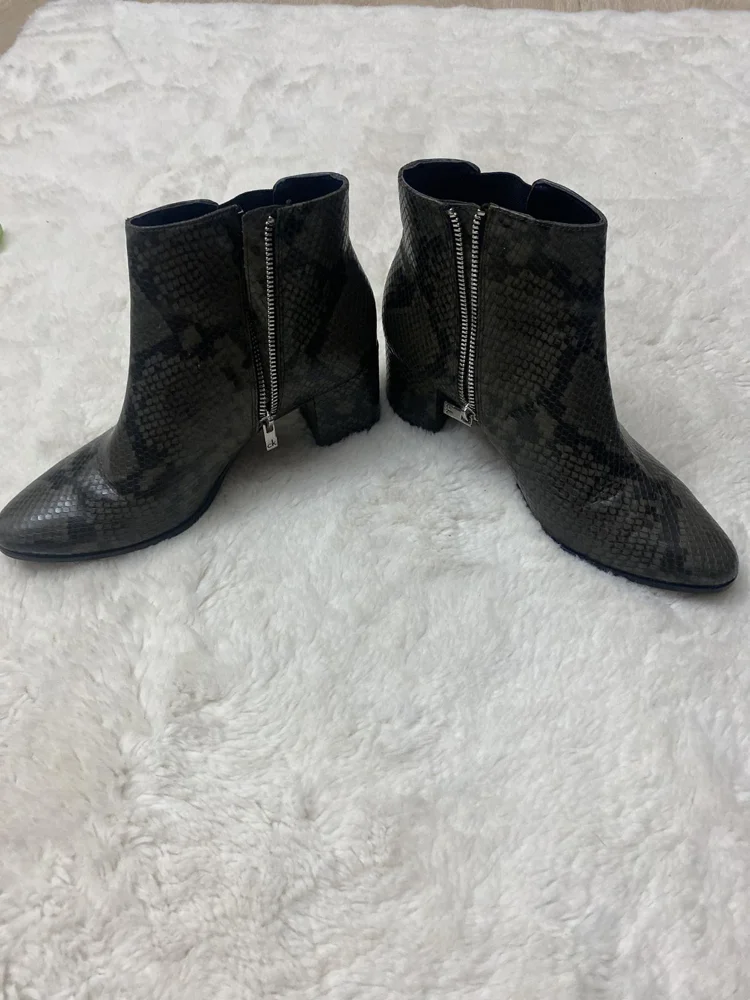 Calvin Klein Heels, size 38, photo 2