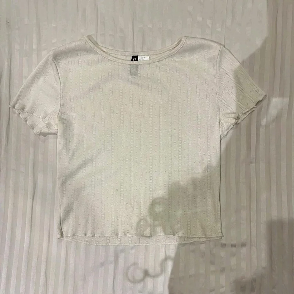 H&M Divided Crop Tops