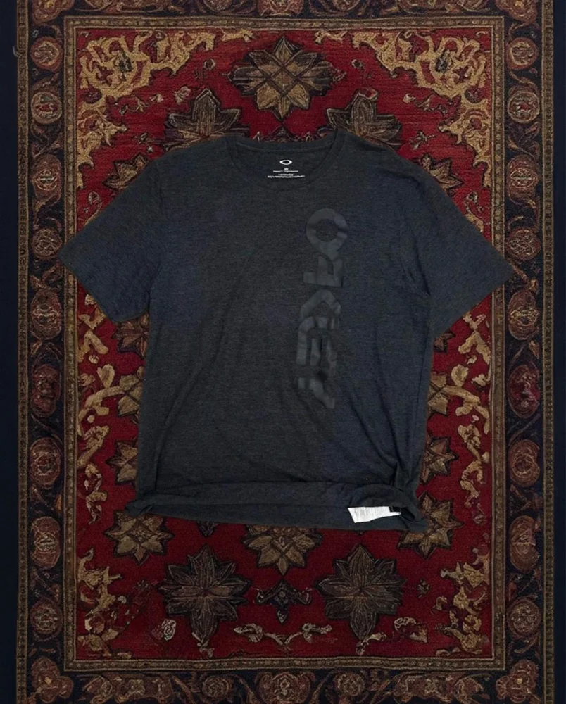 Oakley T-shirts, size L, photo 2