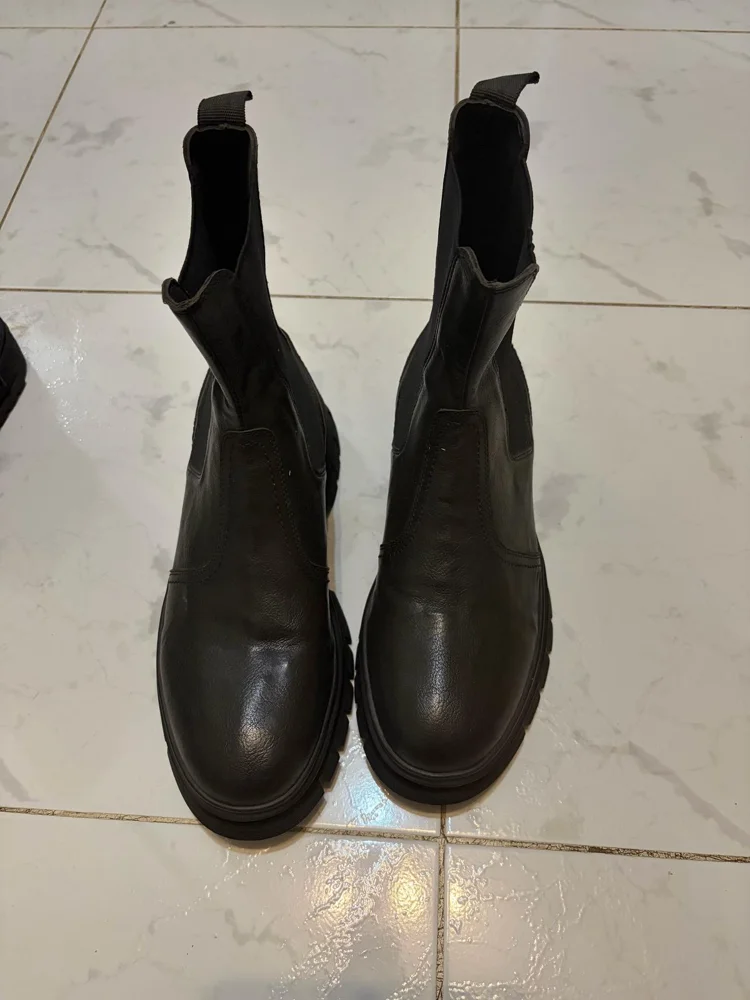 Local Boots