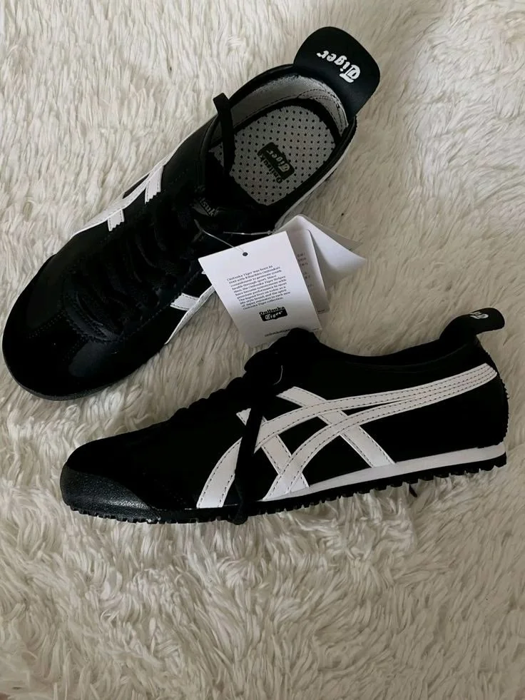 Onitsuka Tiger Sneakers