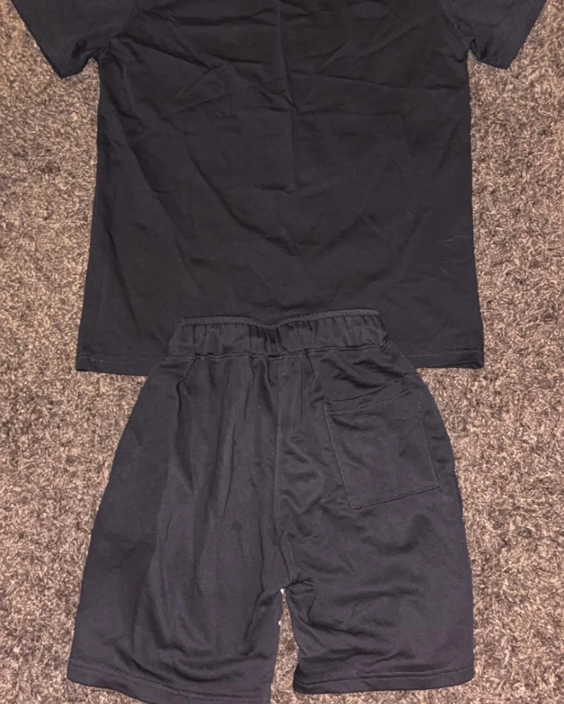 Suits, size L, photo 2