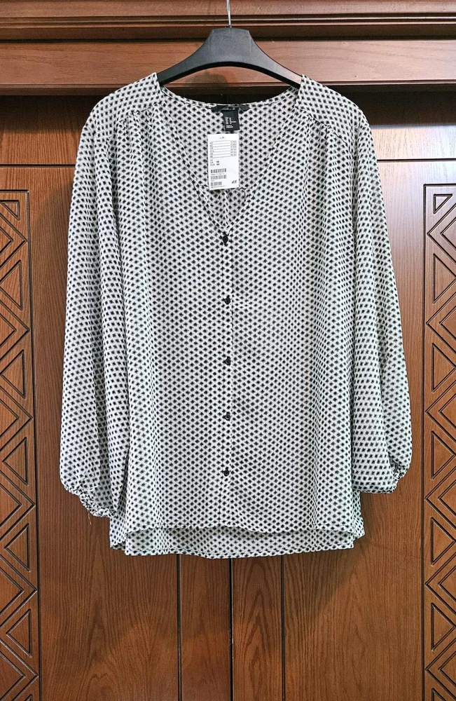 H&M Blouses