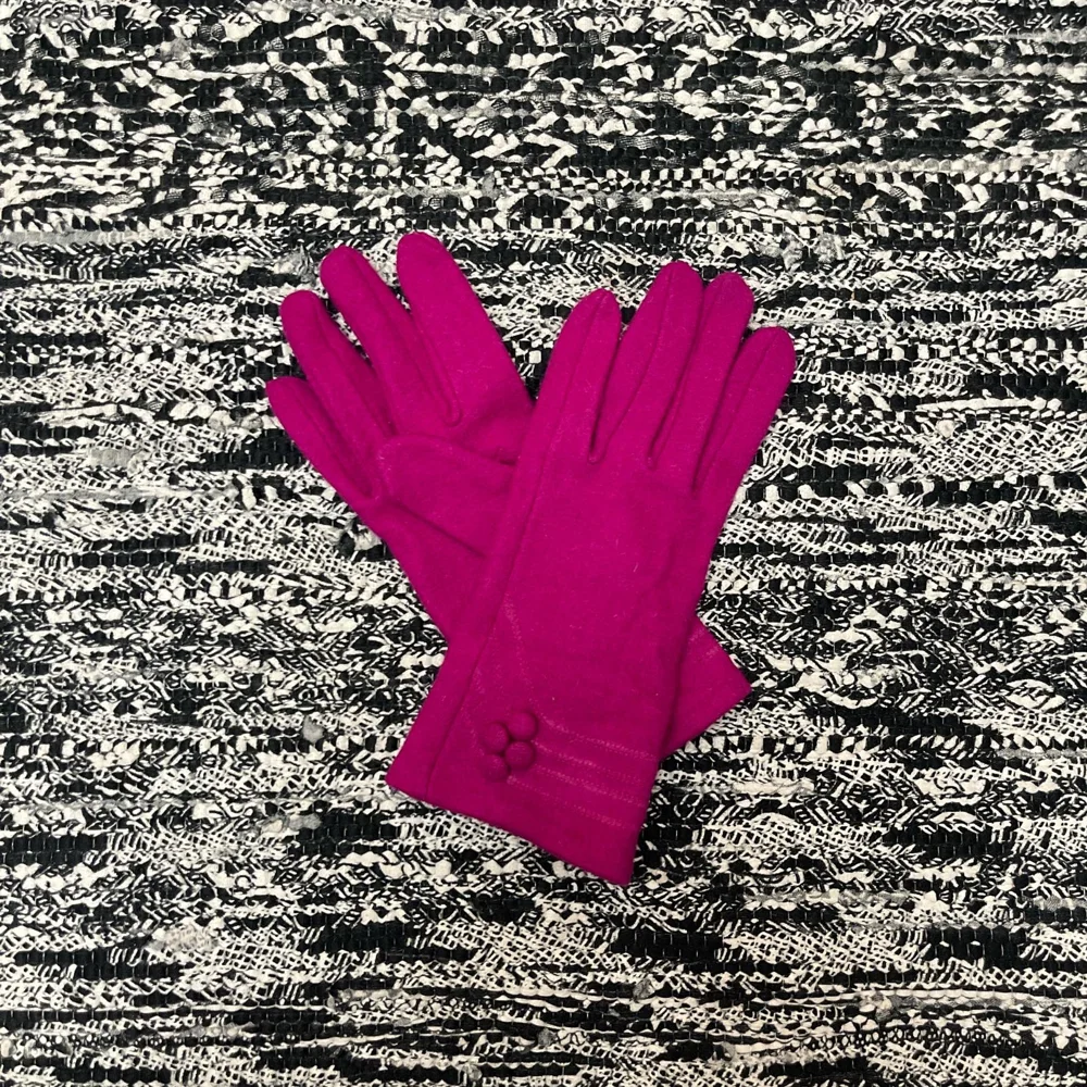Gloves