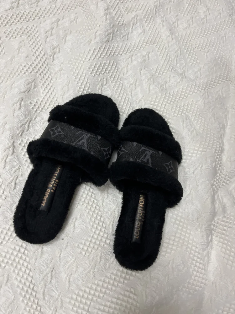 Louis Vuitton Flip-flops, size 36, photo 3