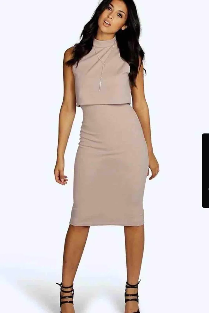 Boohoo Midi Dresses