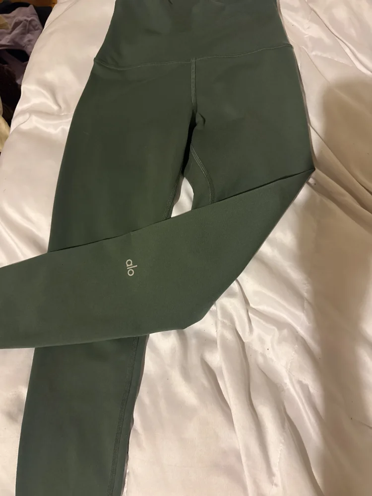 Alo Yoga Leggings, size XXS / 32 / 4, photo 2