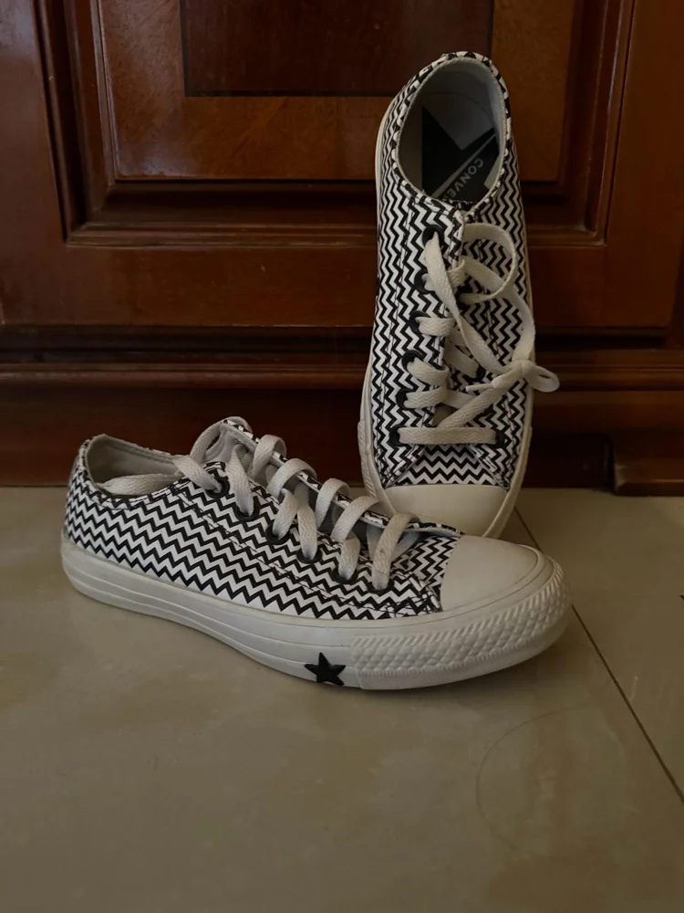 Converse Sneakers