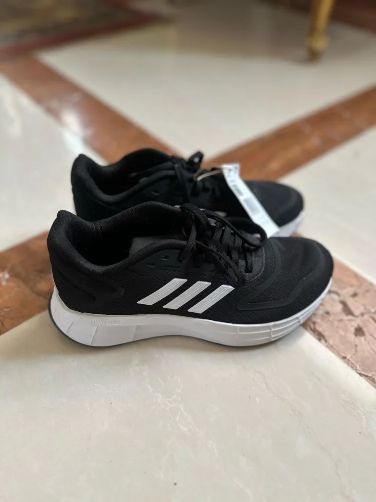 adidas Originals Sneakers