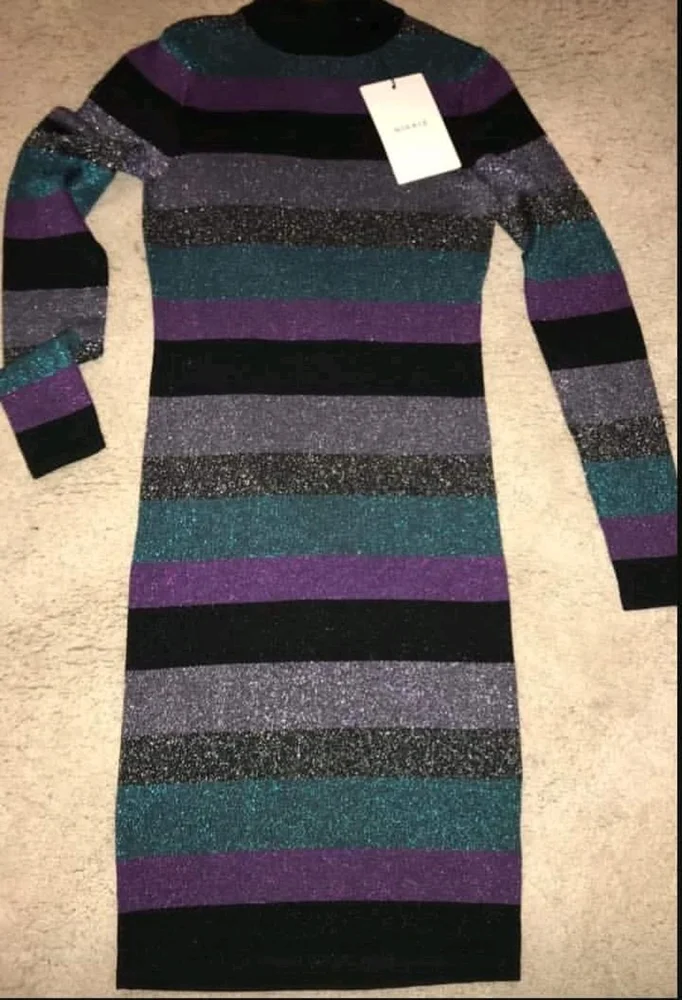 NIKKIE Midi Dresses