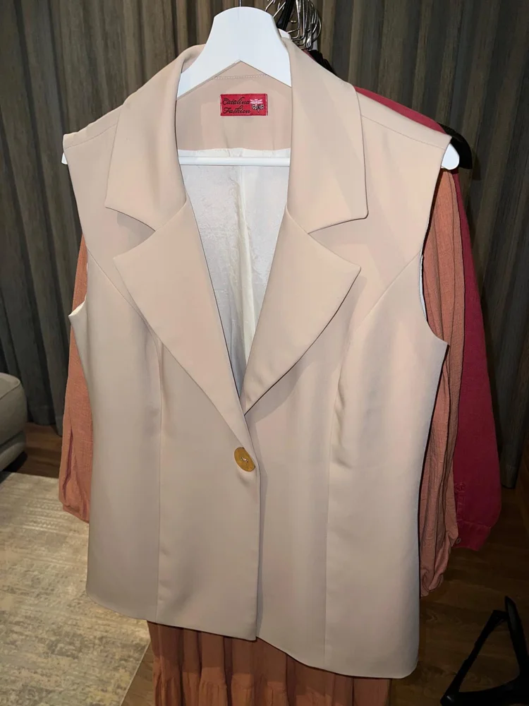 Vests, size XL / 42 / 14, photo 3