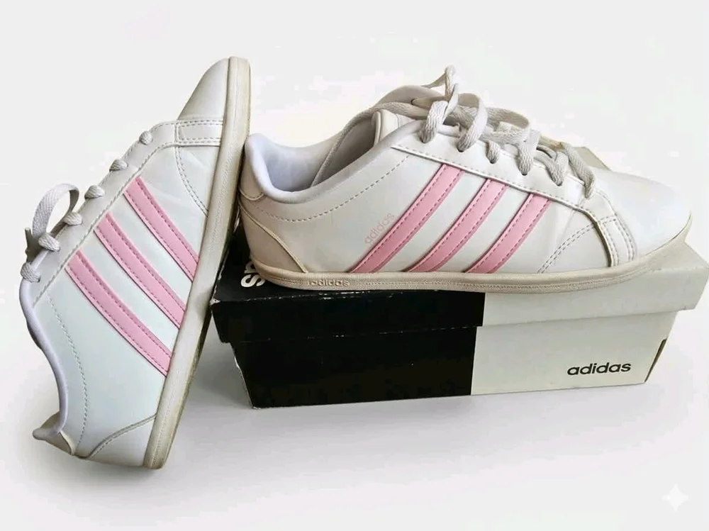 adidas Originals Sneakers
