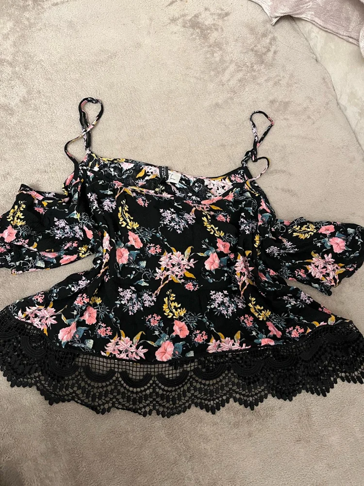 H&M Blouses