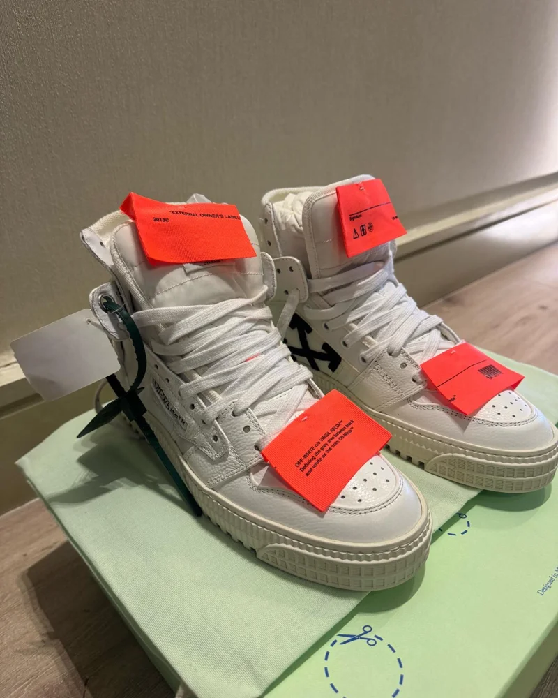 Off-White Sneakers, size 38, photo 2