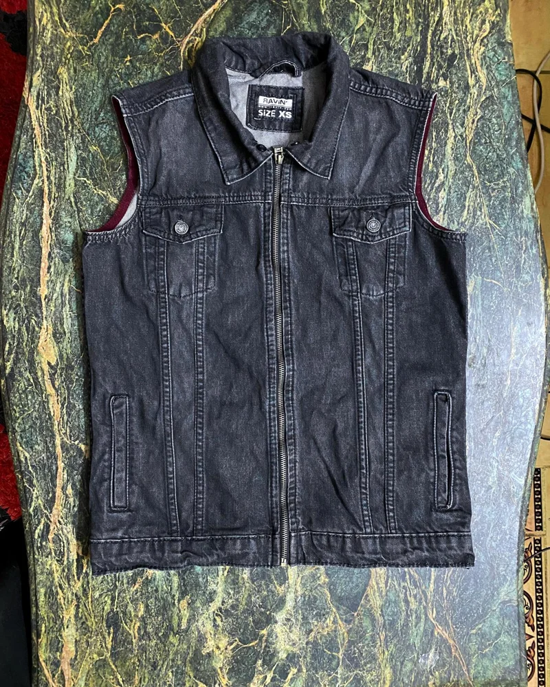 RAViN Vests