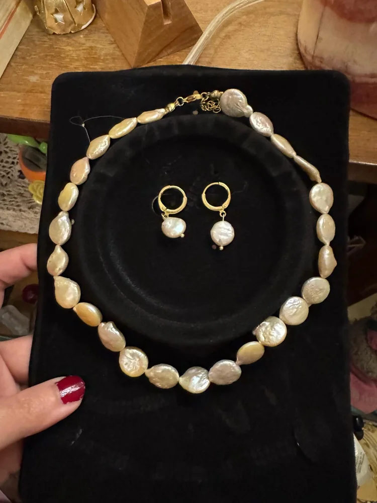 Local Necklaces