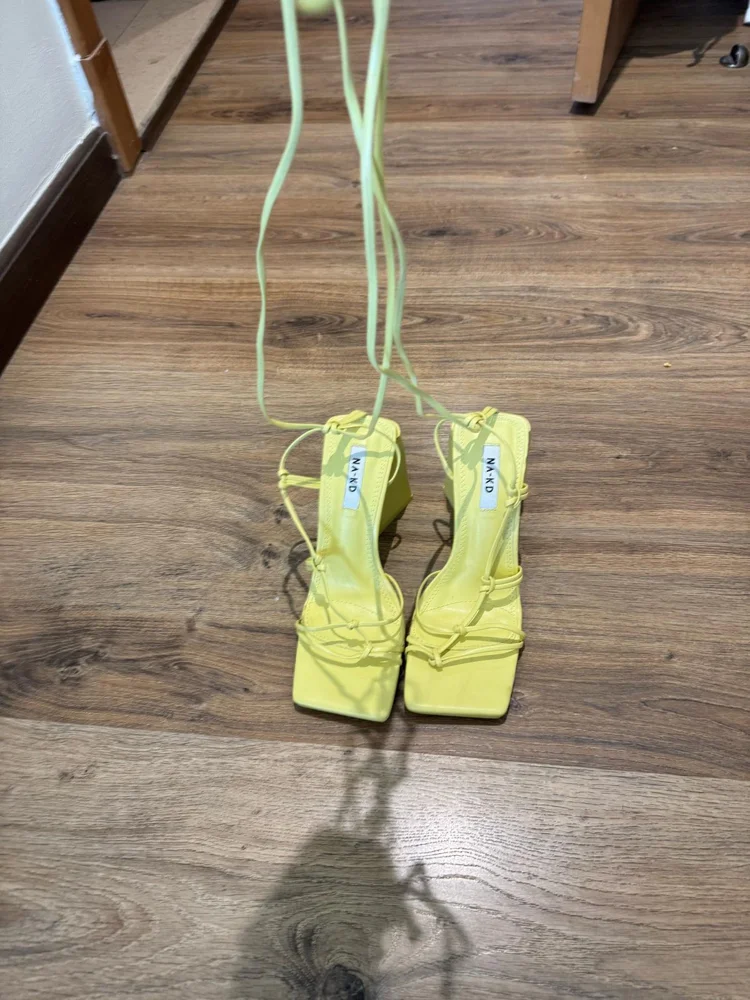 NA-KD Lace-ups