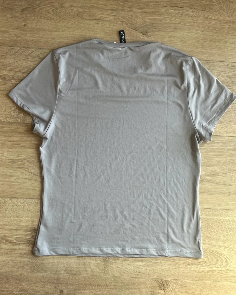 H&M T-shirts, size XL / 42 / 14, photo 2