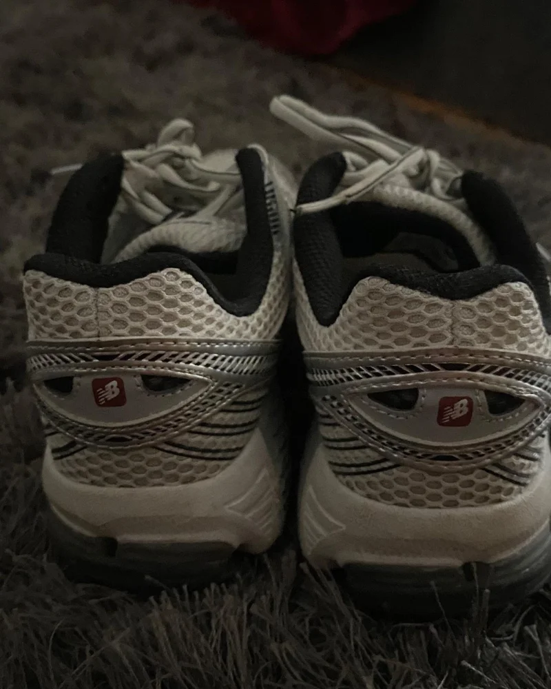 New Balance Sneakers, size 39.5, photo 3