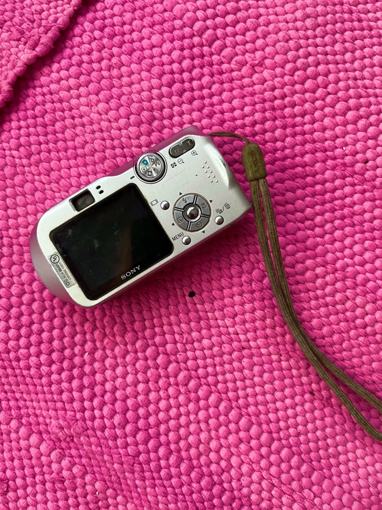Digital Cameras, size Other, photo 2