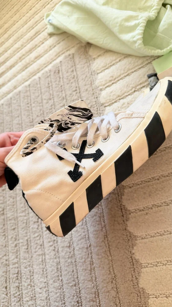 Off-White Sneakers, size 38, photo 4