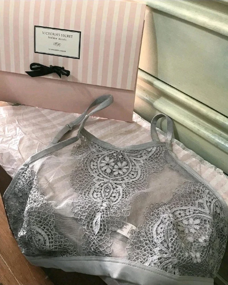 Victoria's Secret Bras, size L / 40 / 12, photo 2