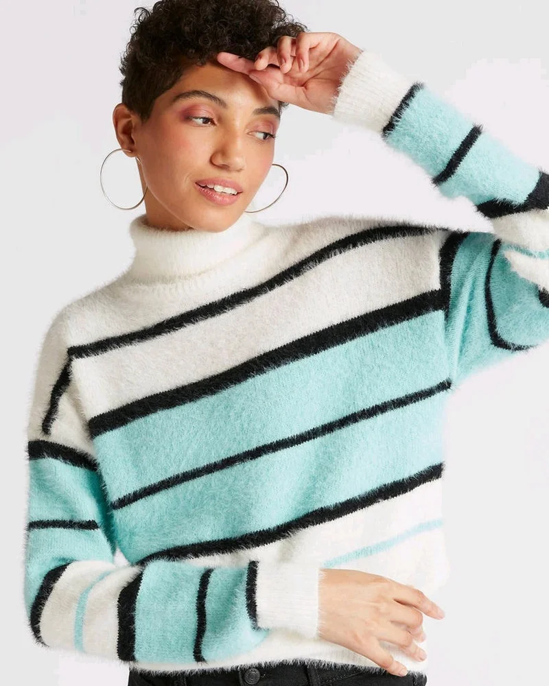 Splash Sweaters & Pullovers