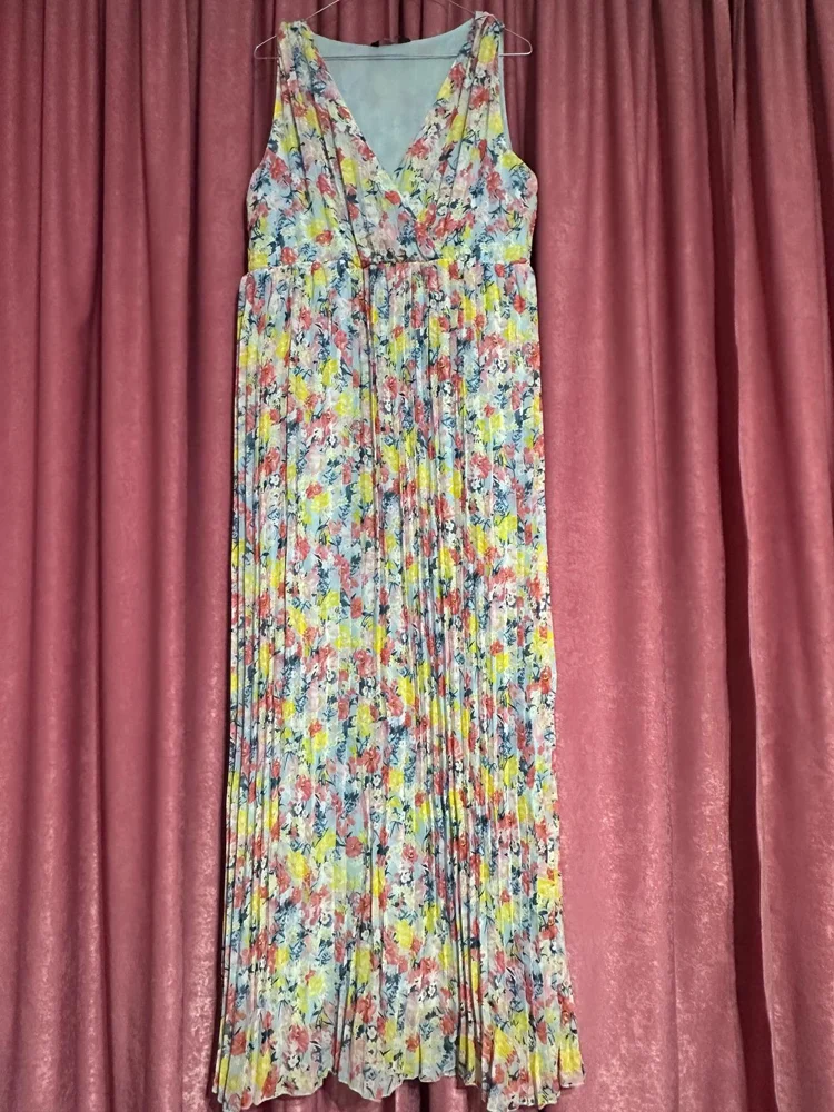 Max Maxi Dresses