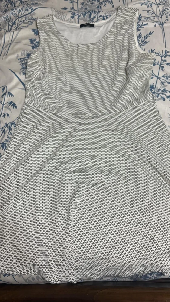Max Midi Dresses